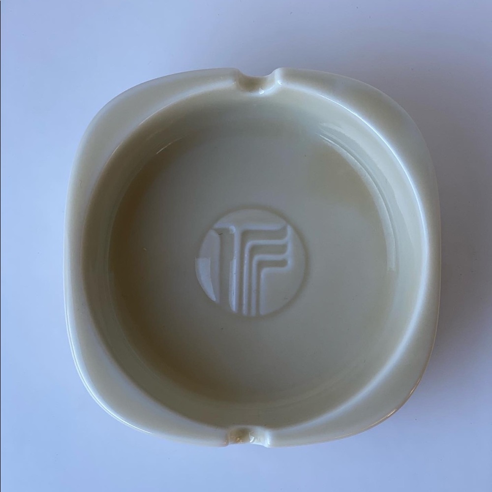 Retro 1970/1980s Beige Ceramic Ashtray